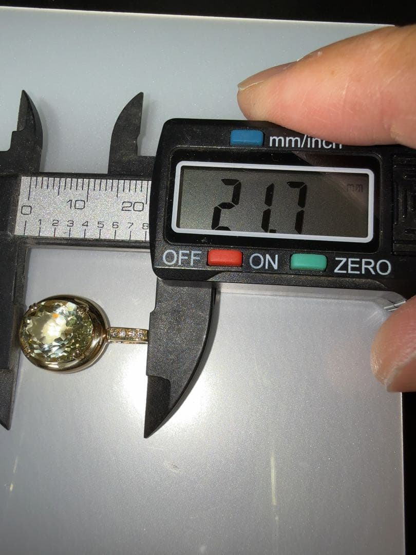 「見切り品」 K18イエローベリルペンダント　 YM