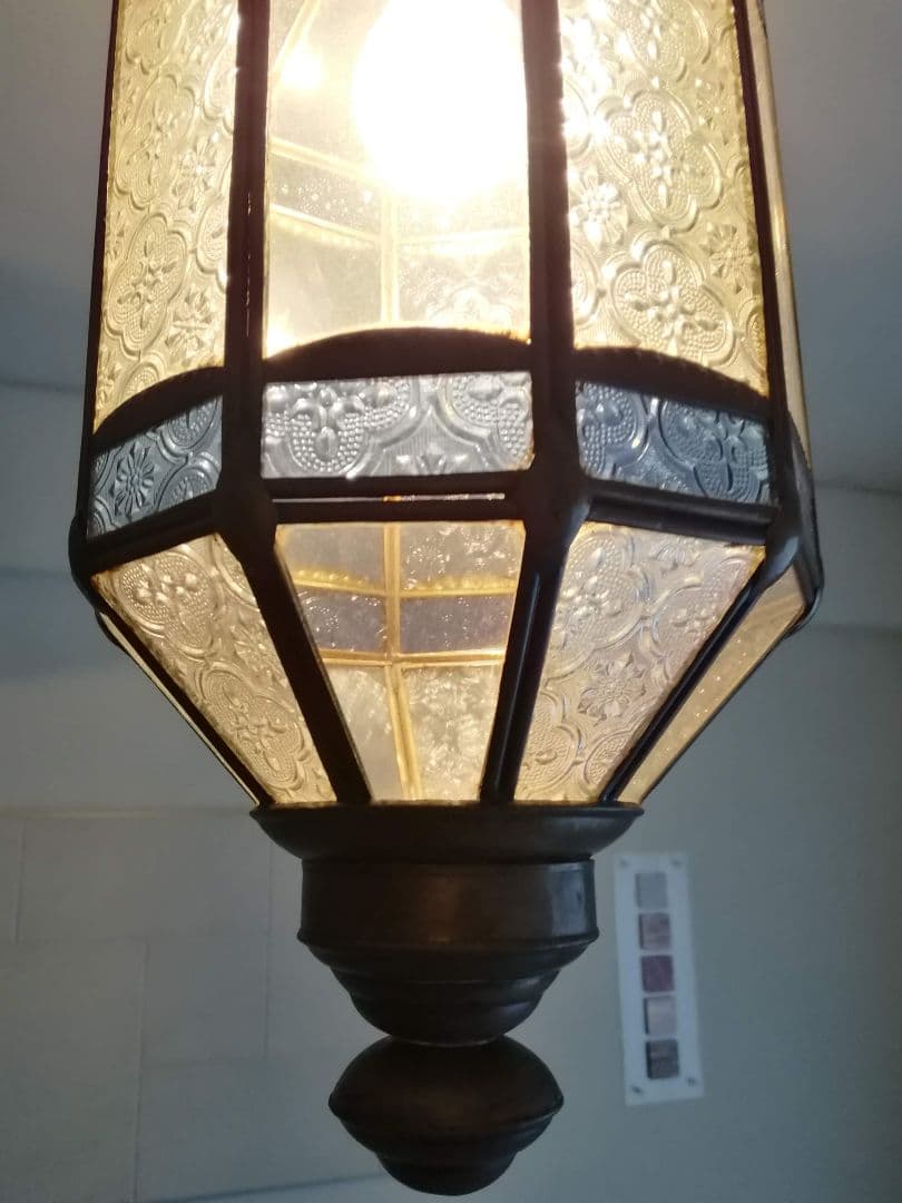 照明　ペンダントライト　型板硝子　真鍮　ステンドグラス　アンティーク　バリ島