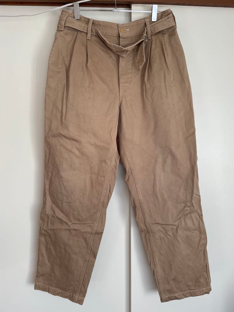 comoli コモリ　ベルテッドチノ