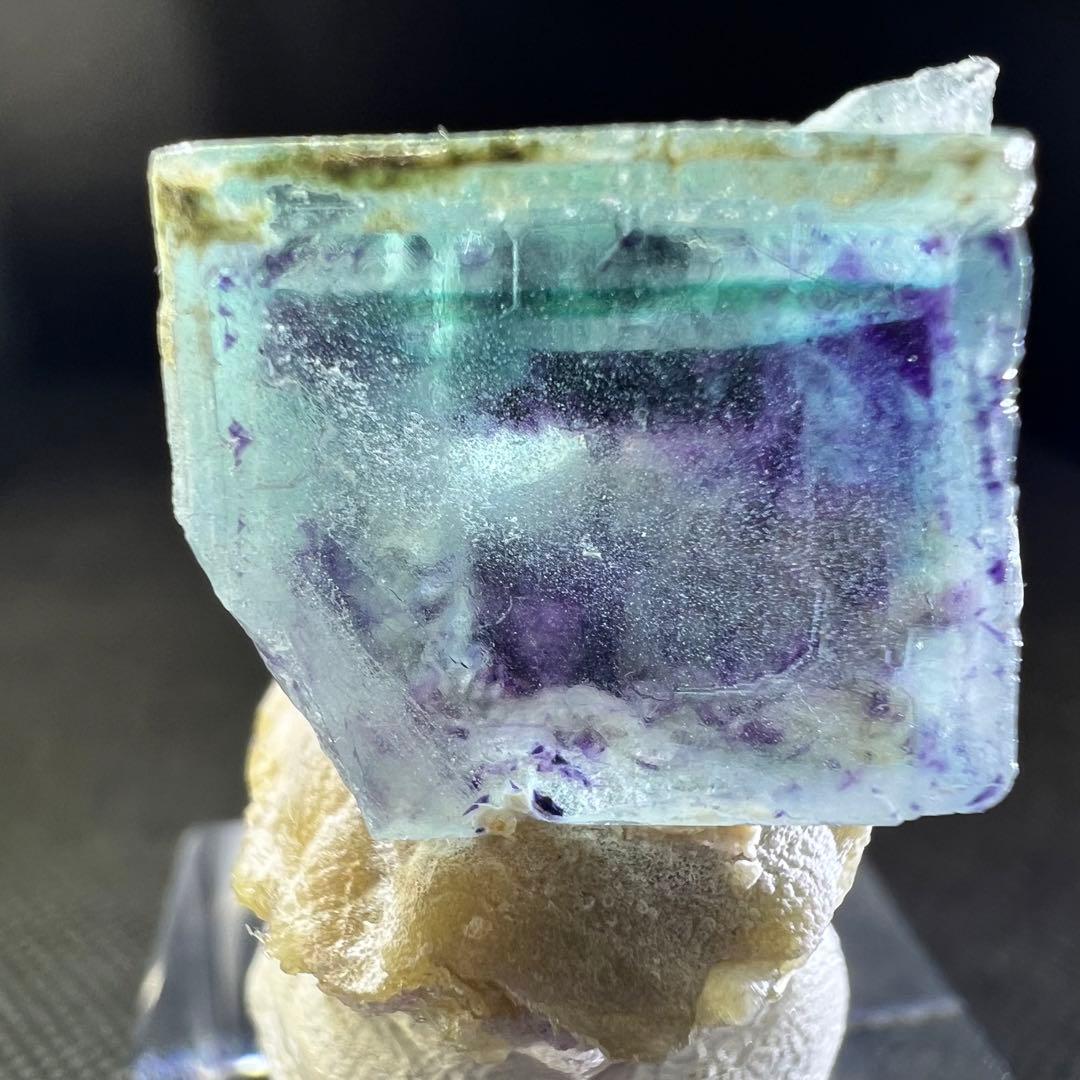 ヤオガンシャン産　ブルーゾーニング　パープルファントムフローライト