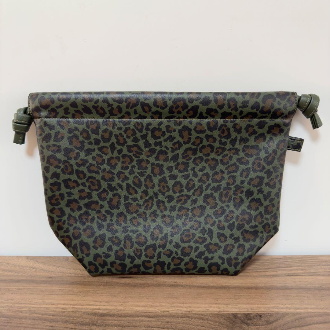 【新品未使用】コブクロ 九月八日 ドローストリングbag ヒョウ柄ダークグリーン