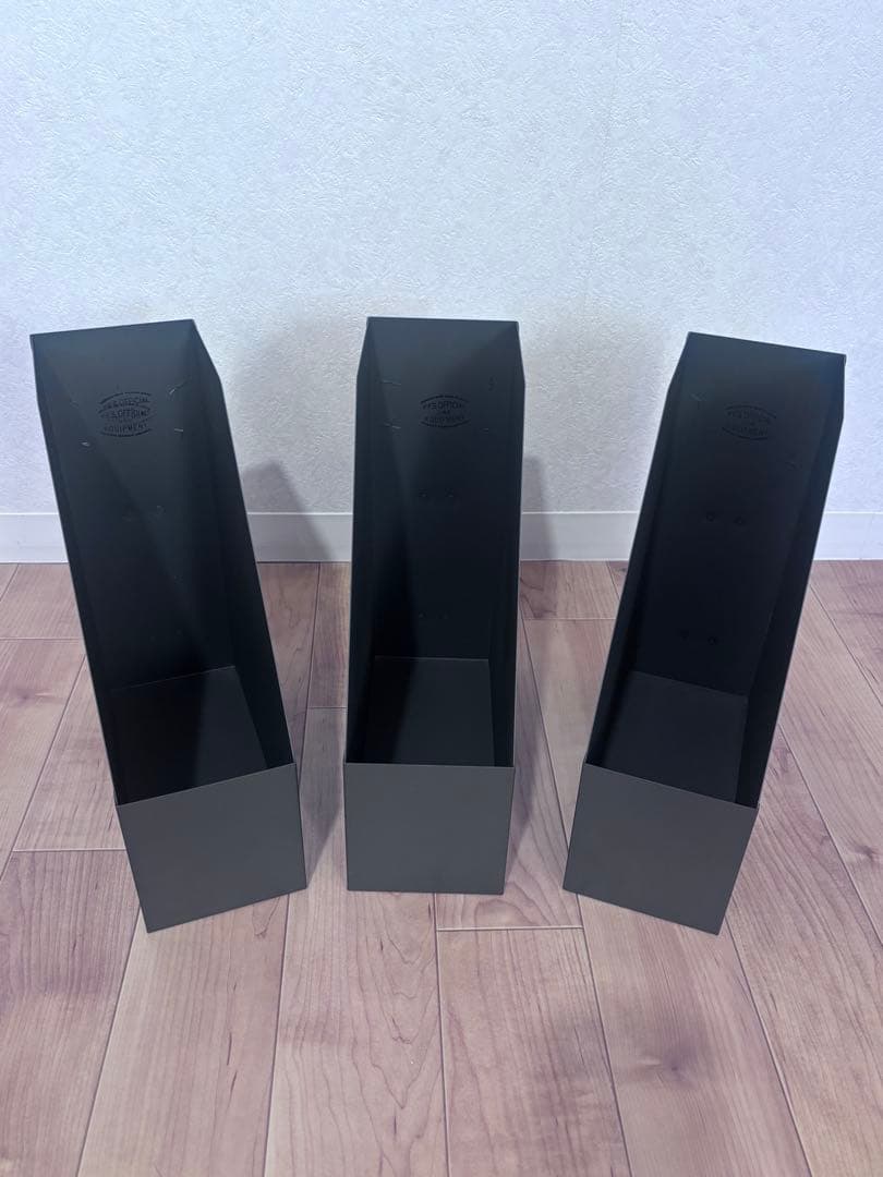 PACIFIC FURNITURE SERVICE ファイルストレージ