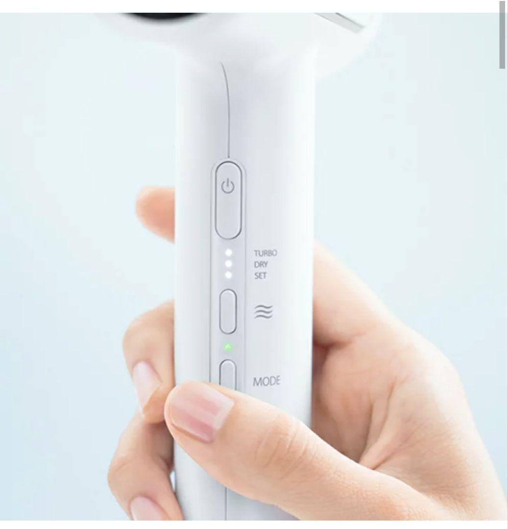 ヘアドライヤー FESTINO Tsuya Moist Dryer