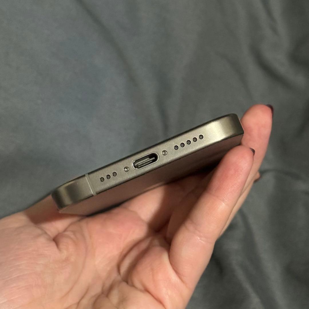 Apple iPhone 15 Pro 256gb シャッター音なし