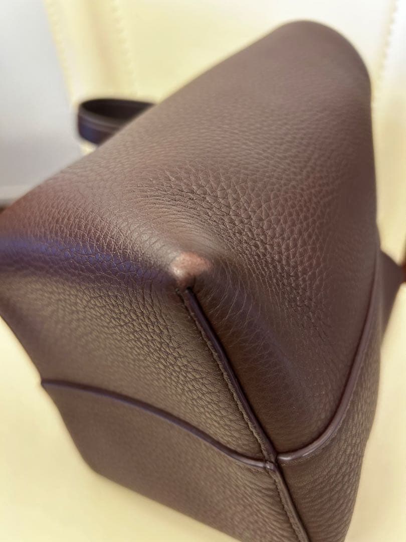 THE ROW ダークブラウン レザーショルダーバッグ