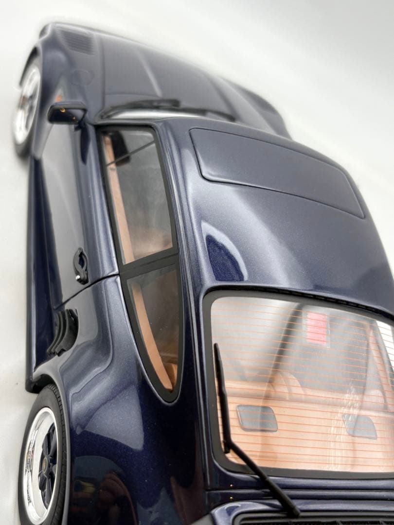 ミニカー Porsche930Turbo Slant Nose896/1000 1/18