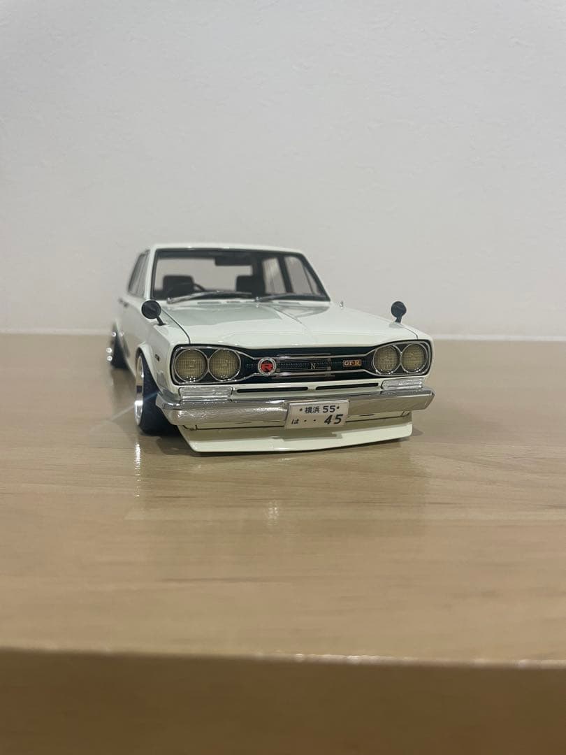 スカイライン ローダウン ホワイト