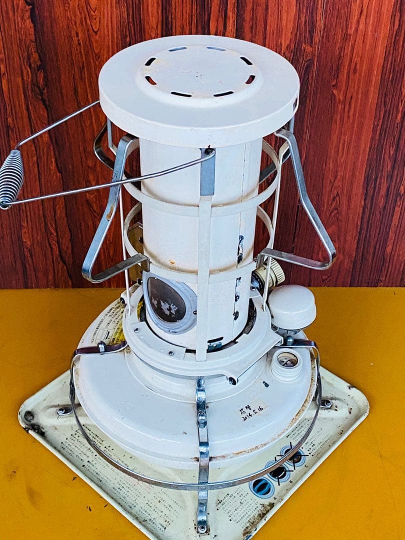 Aladdin 38. ホワイト ストーブ 円筒形デザイン