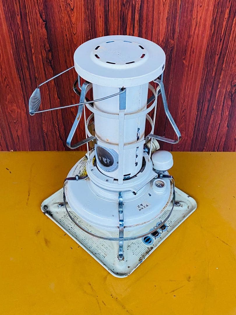 Aladdin 38. ホワイト ストーブ 円筒形デザイン