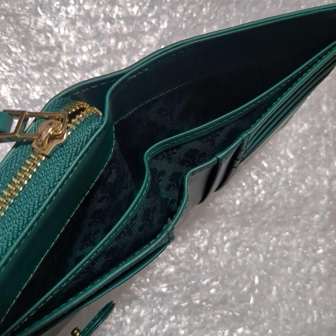 新品未使用 牛革２つ折り財布 グリーン系統 パトリックコックス