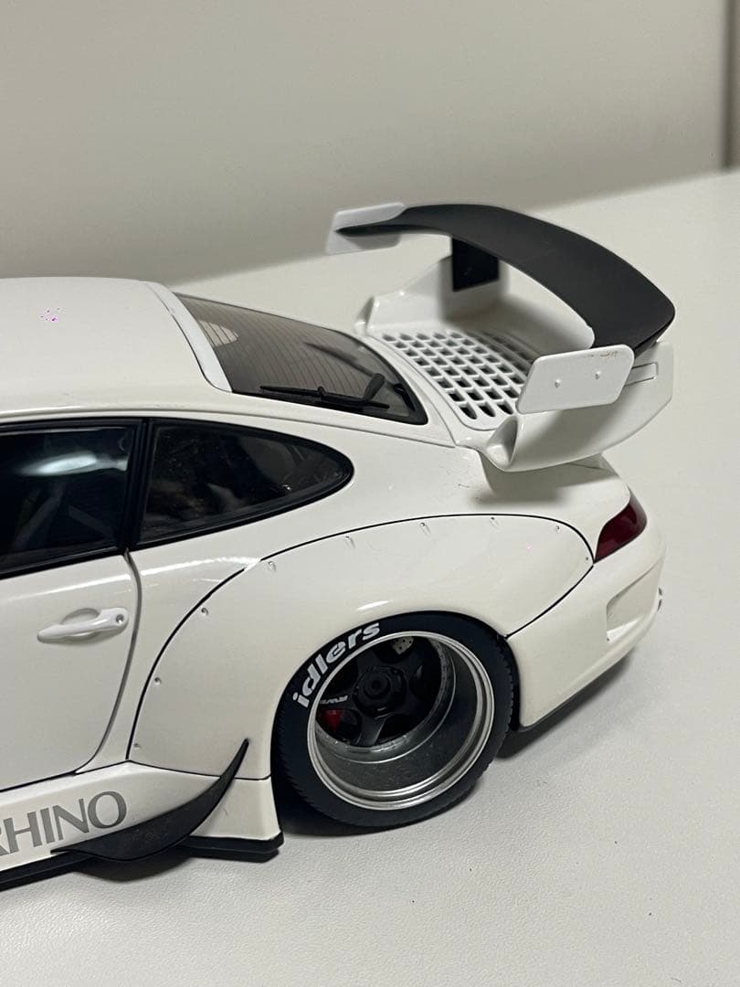 AUTOart オートアート　1/18 ポルシェRWB 993