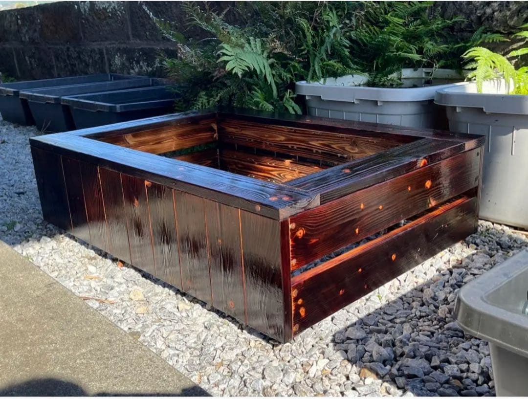 【新品】　60Lトロ舟と木枠のセット　屋外用　網蓋つき