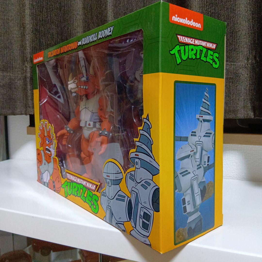 ネカ　ミュータントタートルズ トリケラトン・インファントリーマン ロードキル