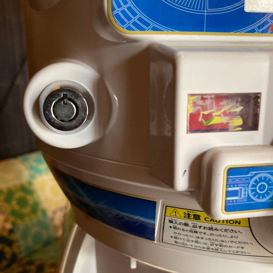 ガチャ機　カードダスマシン　バンダイ