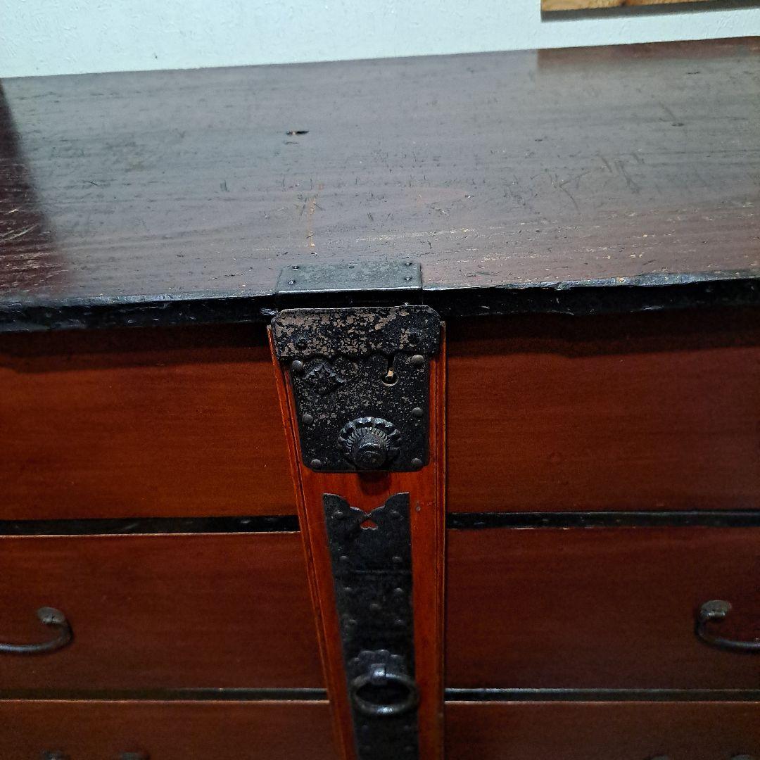 明治時代箪笥　珍品時代鍵付　欅箪笥　四段　金庫引出二段　時代金具　隅に金具止