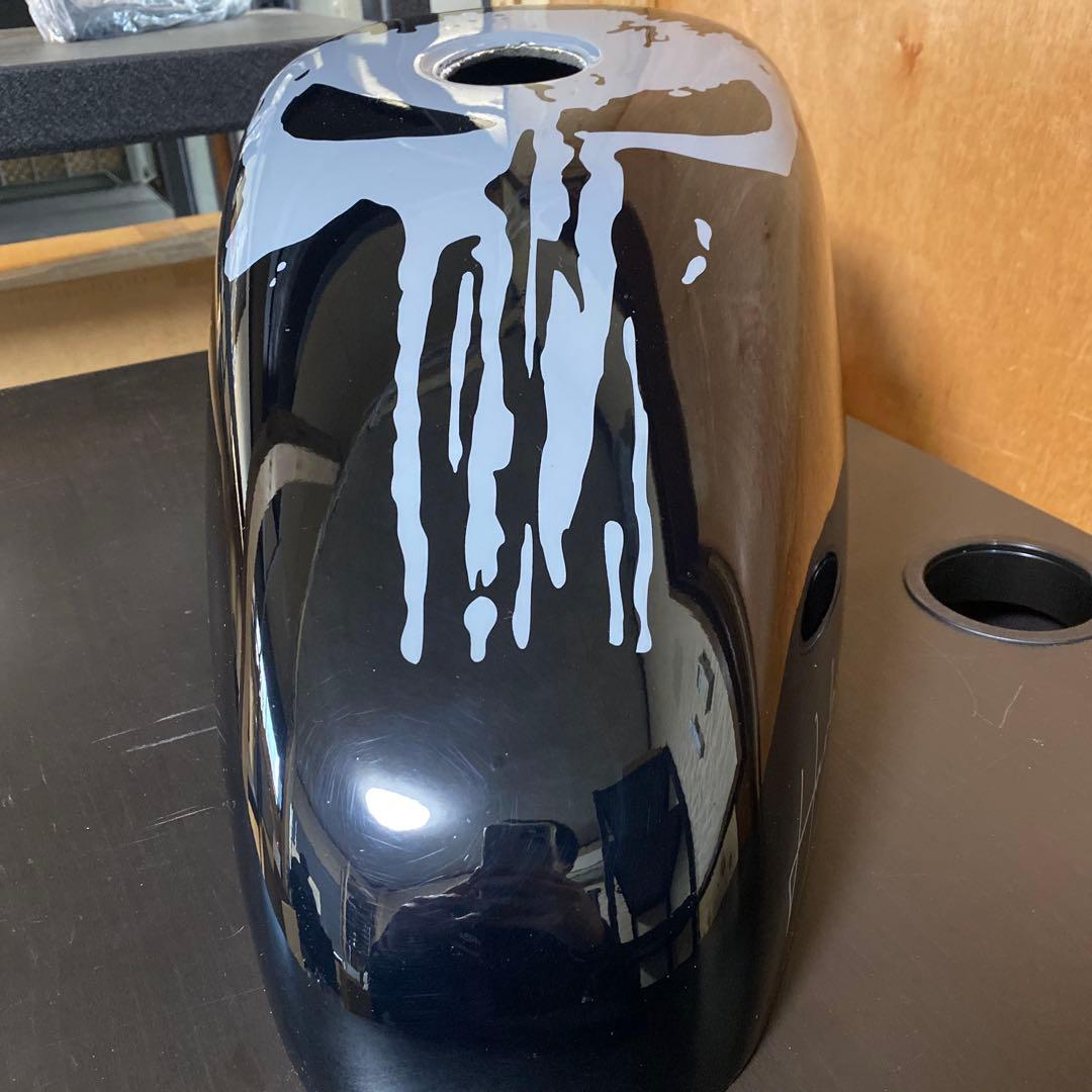 Simon Kustom ブラック／グレーグロス