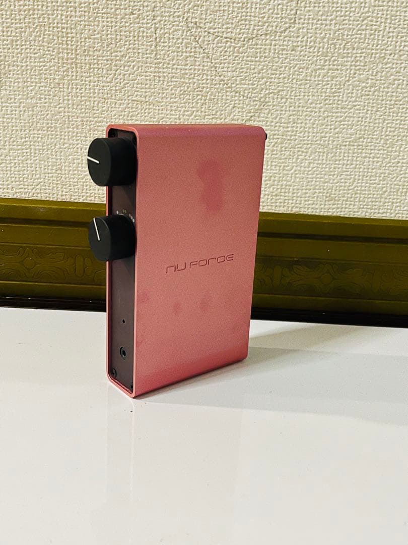 NuForce ギターエフェクター ピンク