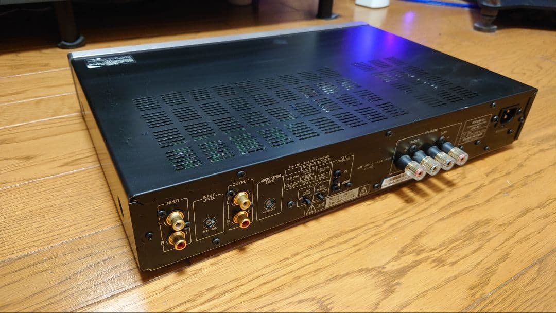 ステレオパワーアンプ　ONKYO integra ADM-30.1　中古品