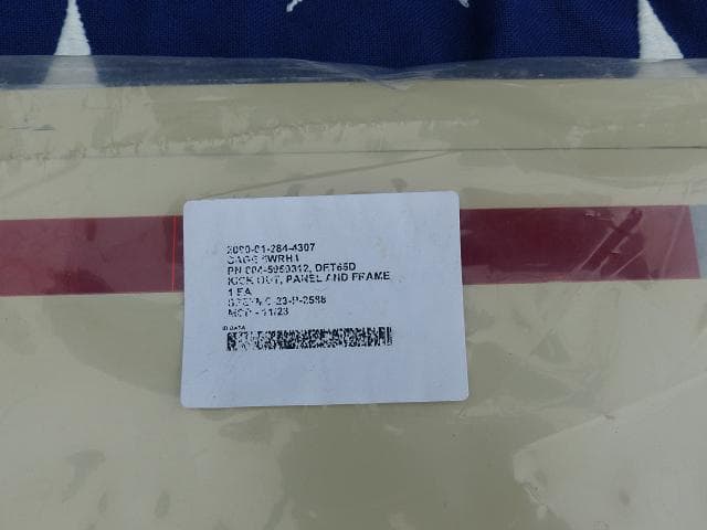 米軍放出品　緊急脱出表示反射板 警告プレート 看板　02