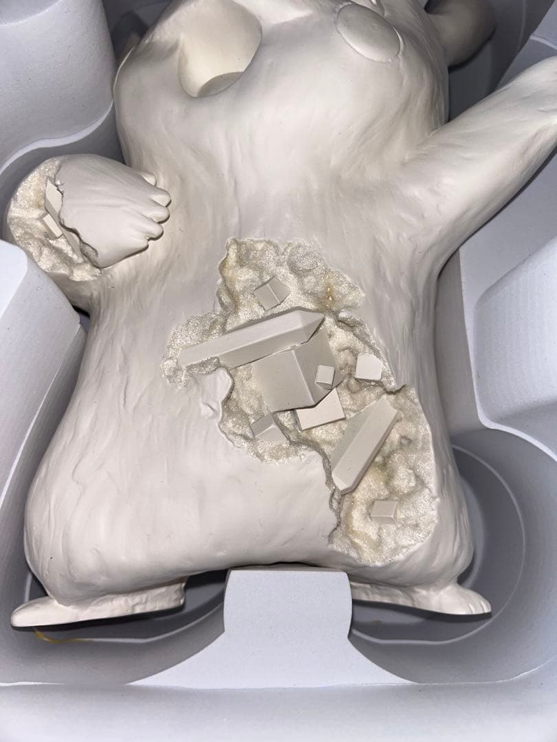 【値下げ】ダニエルアーシャム × ポケモン ピカチュウDaniel Arsham