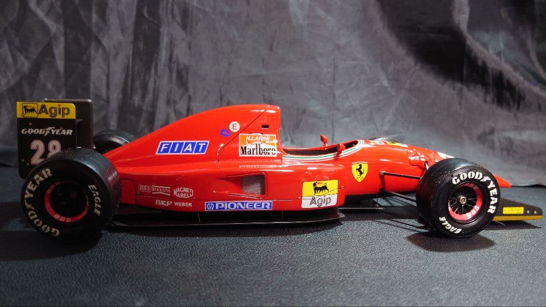 フジミ模型 1/20 フェラーリ F92AT 92年 N.ラリーニ 完成品