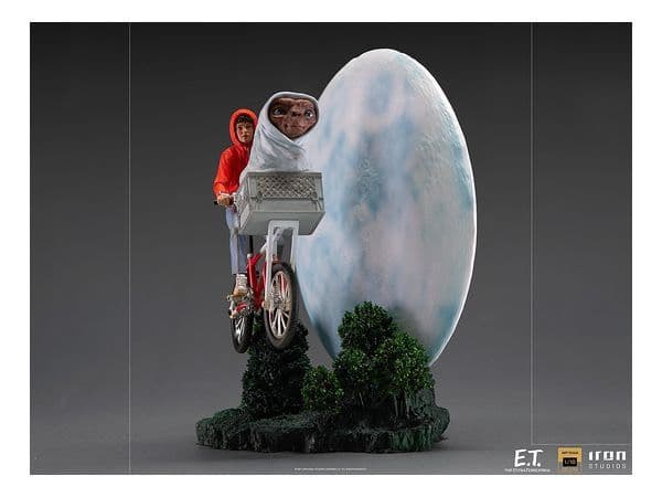 1/10サイズ　 E.T. エリオット　デラックス・アートスケール フィギュア