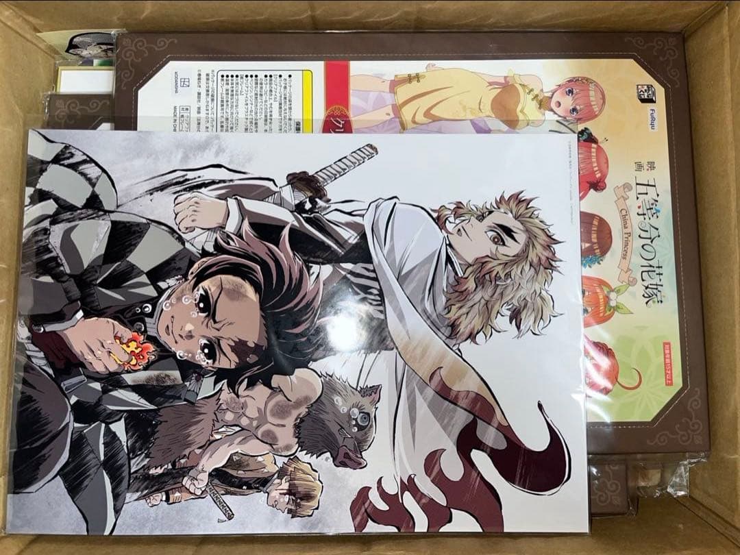 アニメグッズ キャラクターグッズ 紙雑貨 紙類 1500枚以上 大量 まとめ売り