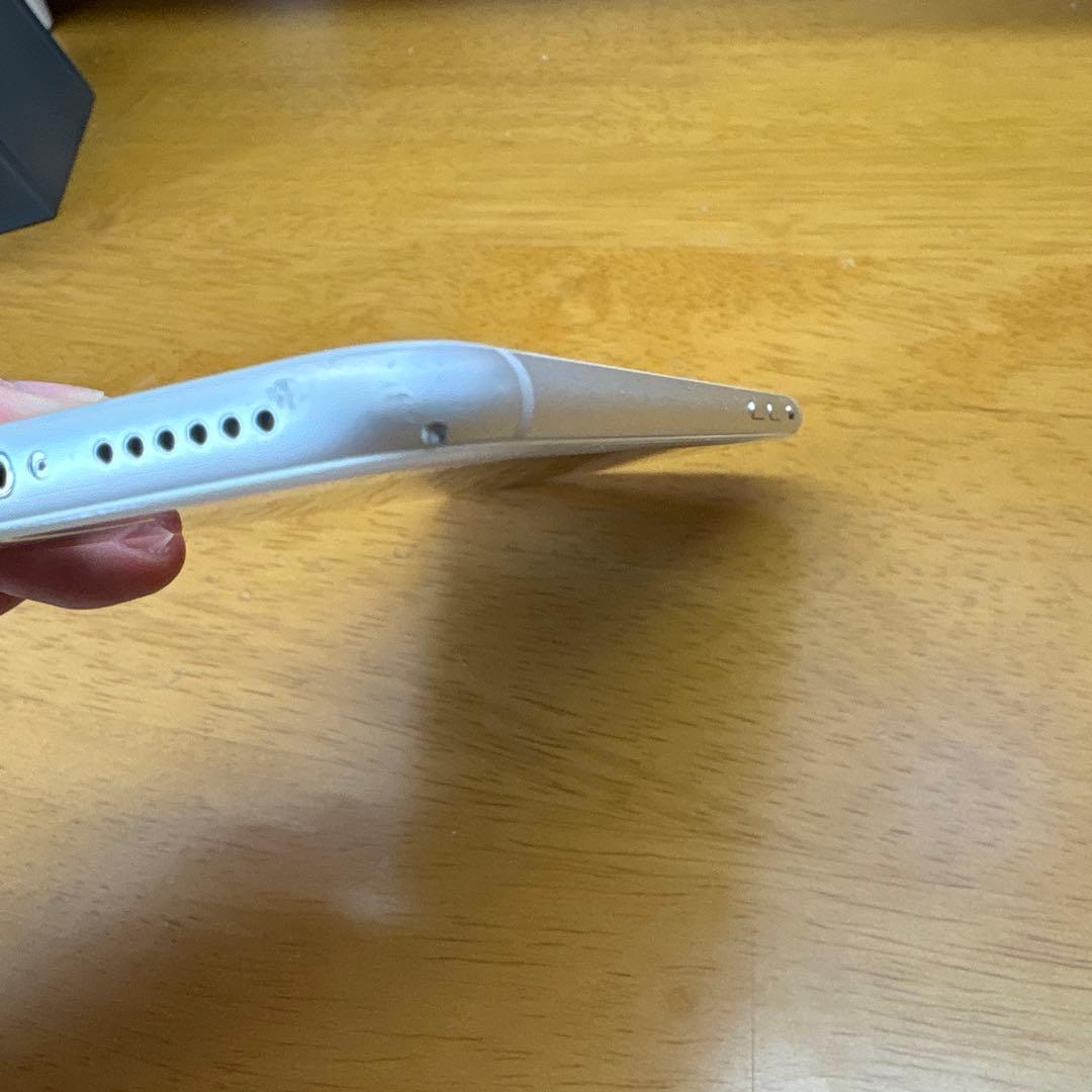 Apple iPhone8 シルバー 本体