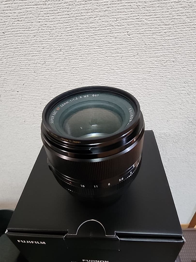 xf56mm f1.2 r wr　HAKUBA レンズフィルター 付き