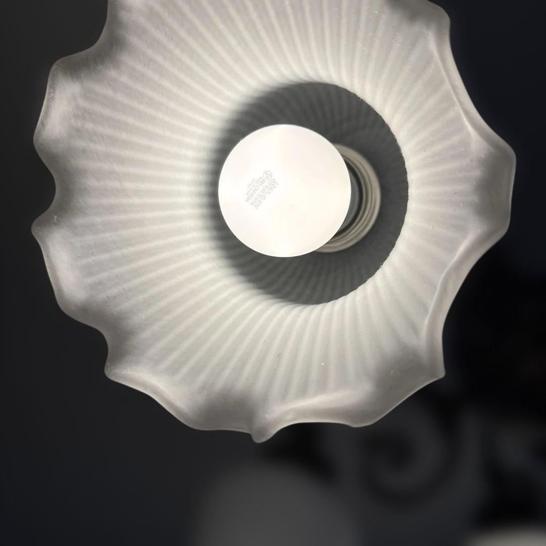 ヴィンテージシャンデリア 5灯LED付　フロストガラスと真鍮とウォルナット