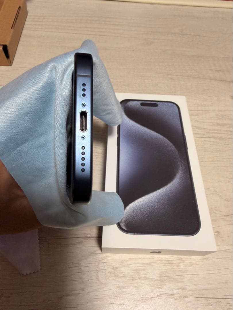 Apple iPhone 15pro 256GB ブルーチタニウム
