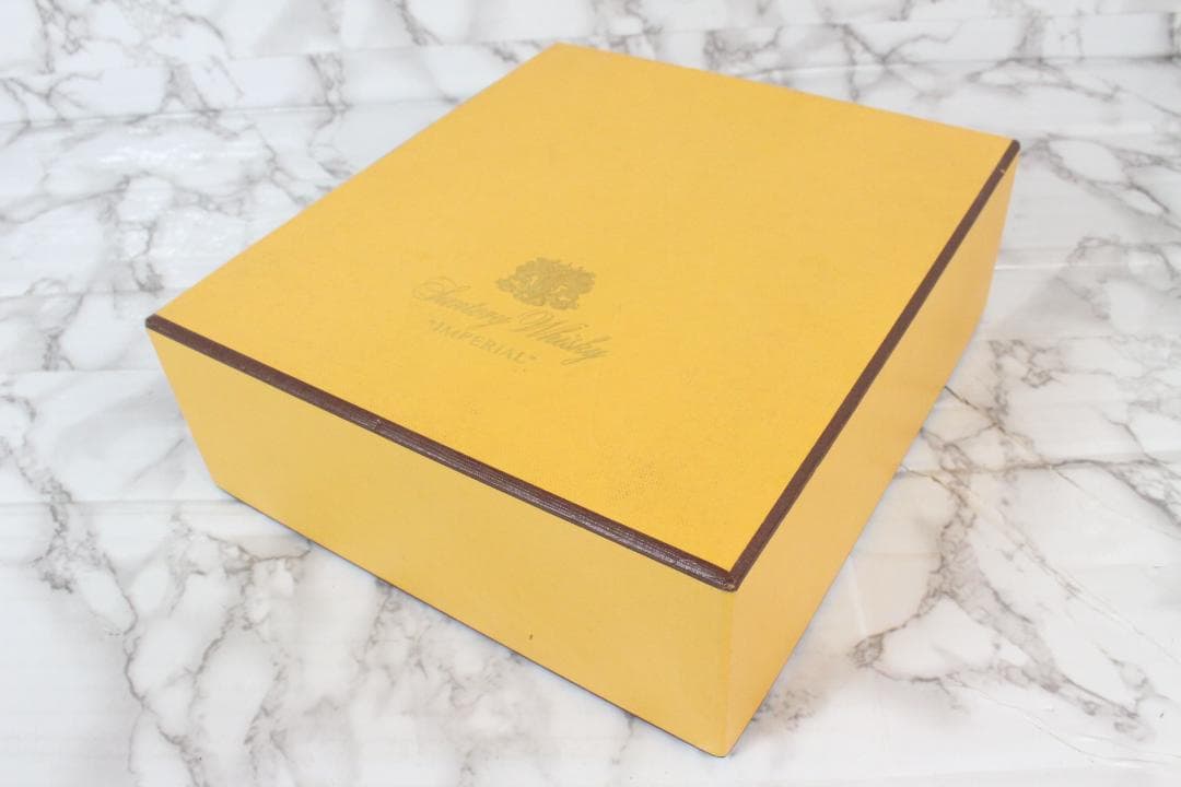 ♡SUNTORY WHISKY IMPERIAL ボヘミアガラス 栓・箱付き