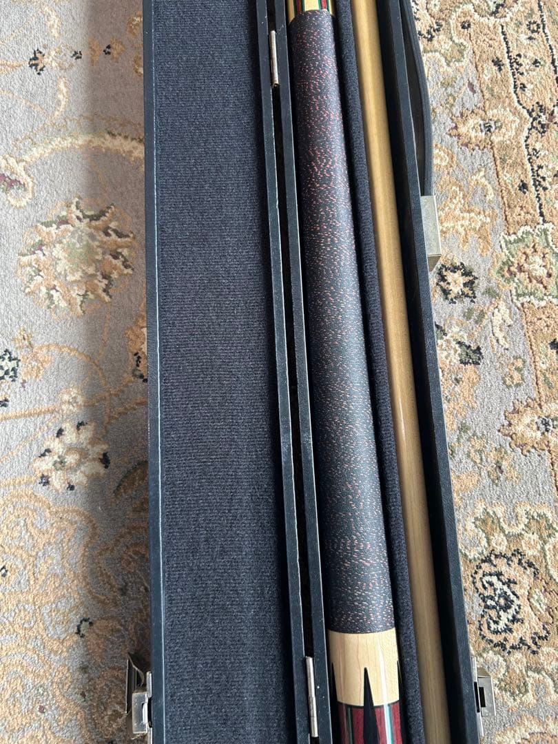 ルカシー　ビリヤードキュー（美品） Lucasi + Adam社ハードケース付