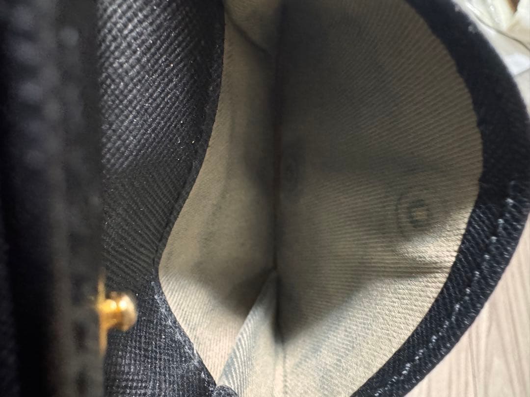 MARNI 2つ折り財布