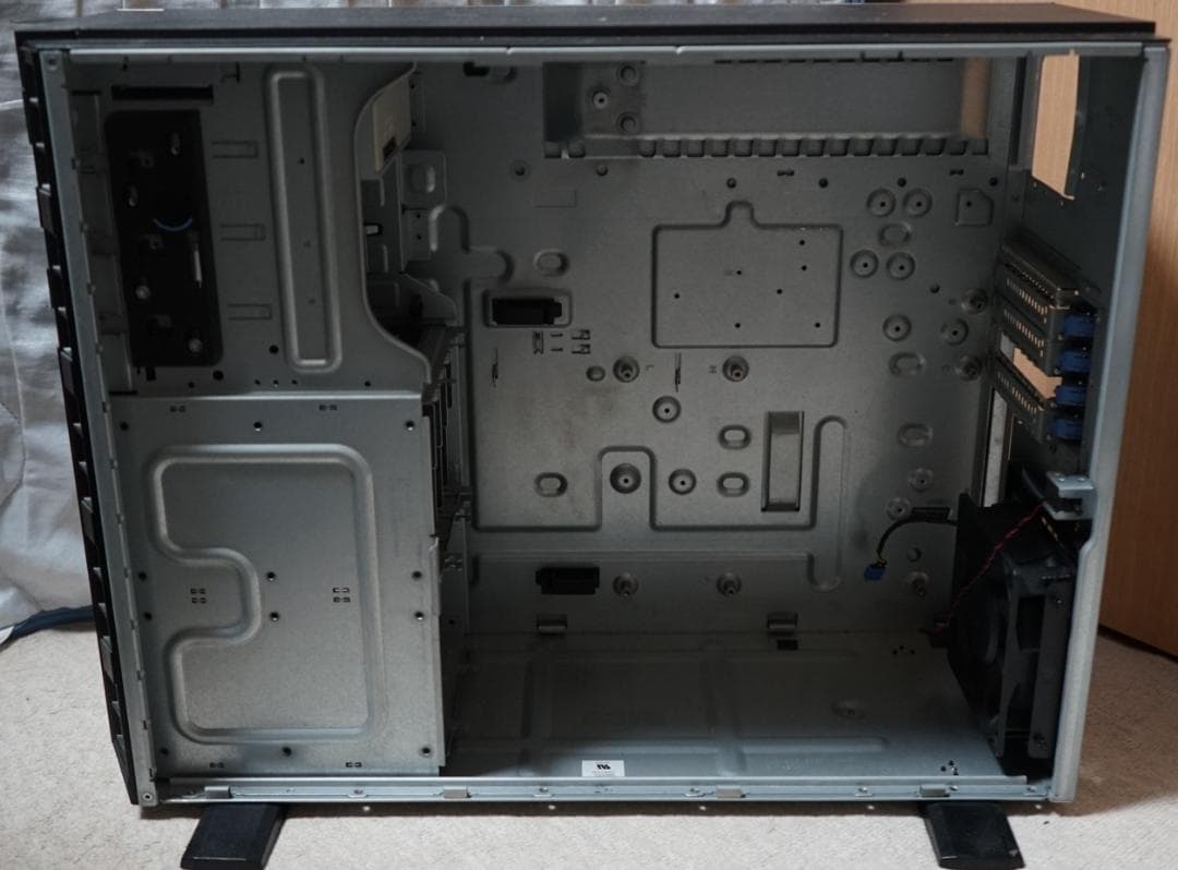 Dell PowerEdge T320 改造品(ケースのみ)