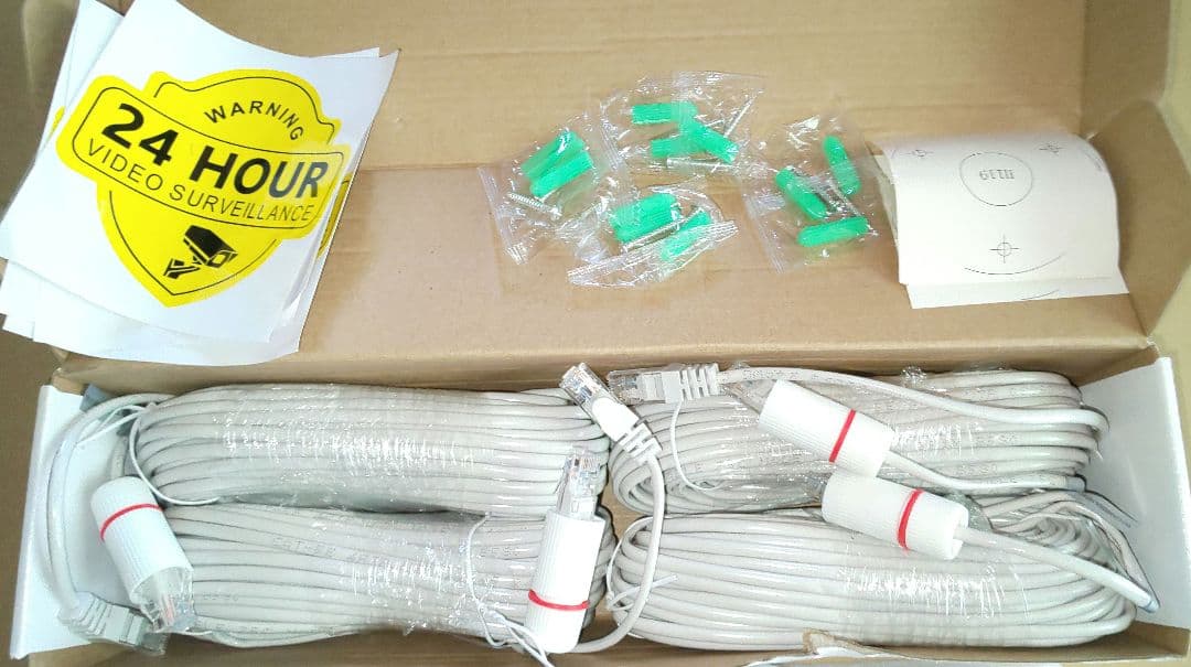 4K 800万画素・POE 防犯カメラ 増設用に 4台セット ケーブル付です！