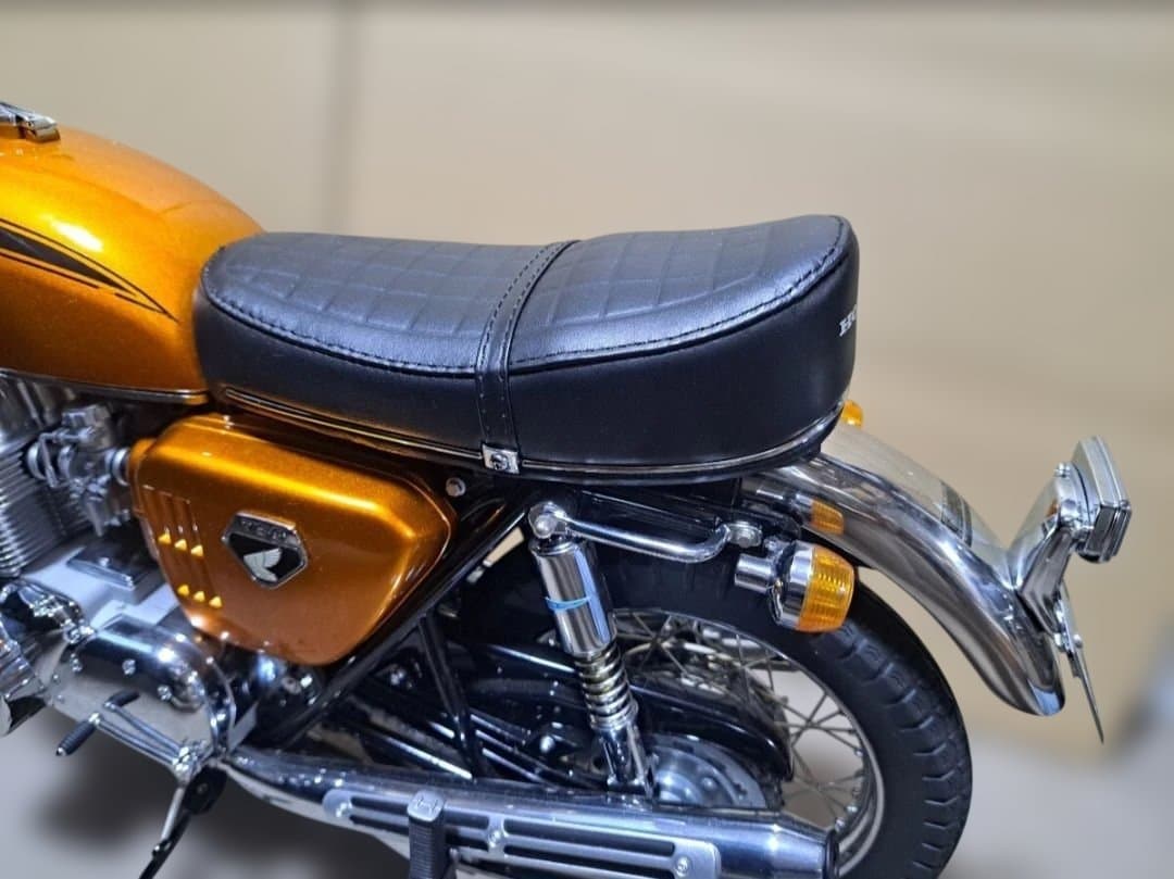 ホンダ　CB750完成品　HONDA B750　FOUR