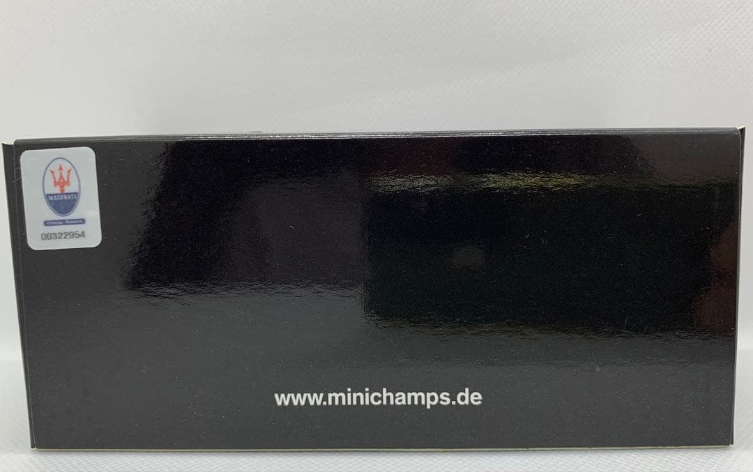 ミニカー 1/43 Maserati GranTurismo S