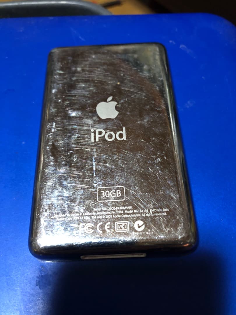 iPod Classic 第5世代SSD化256GBスケルトン 電池新品