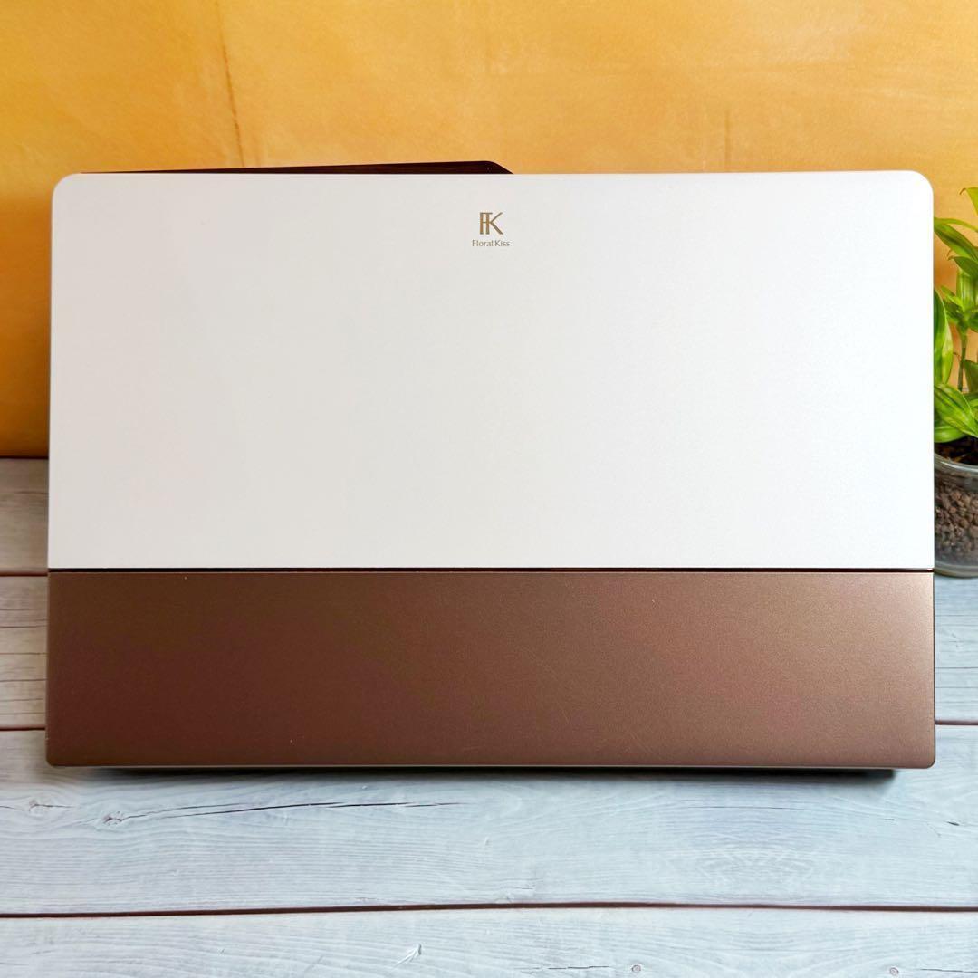 Floral Kiss❤️薄型コンパクトノートPC❤️Corei5❤️メモリ8GB