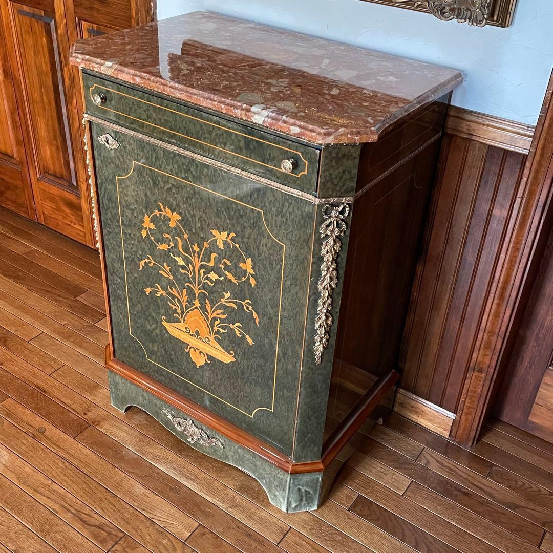 イタリア製 大理石天板 象嵌細工 キャビネット☆バーズアイ杢目 真鍮装飾☆引出付