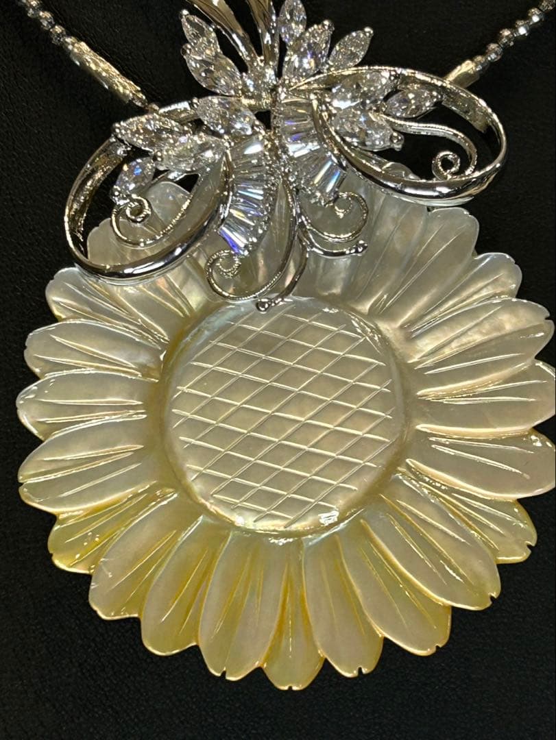 みるくみるく❣️白蝶貝細工向日葵　同梱おまとめ割