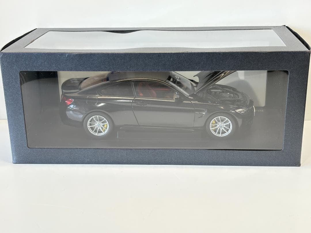 【希少美品】BMW M4 クーペ F82 1/18 特注モデル 黒 ブラック