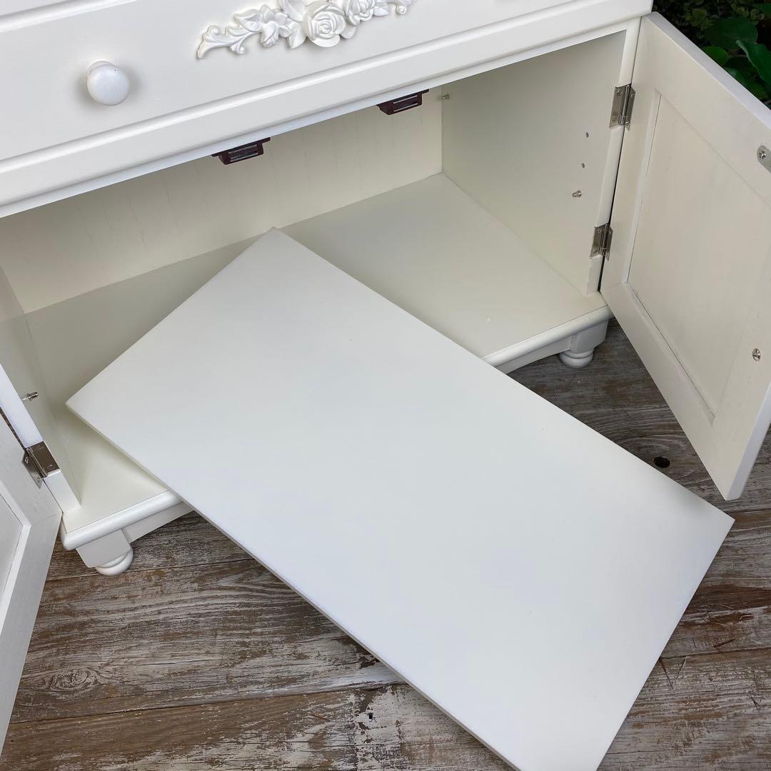 フレンチカントリー北欧調ホワイト扉キャビネット木製飾り棚収納家具チェスト姫系