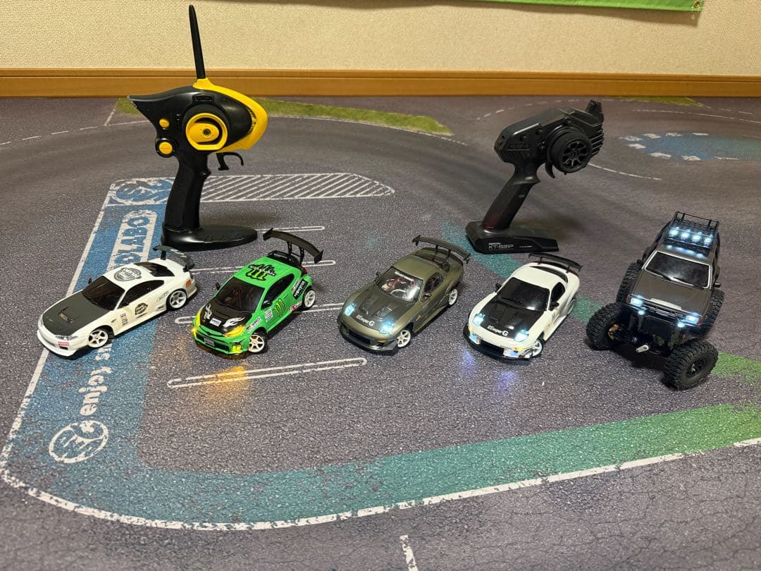 京商ミニッツAWD1台&MRD3台&4×4 シャーシ計5台セット(ボディオマケ)