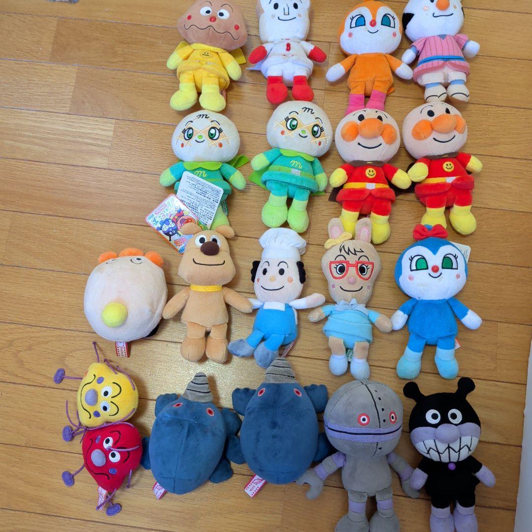 アンパンマンぬいぐるみ　ぷりちぃビーンズ　18体