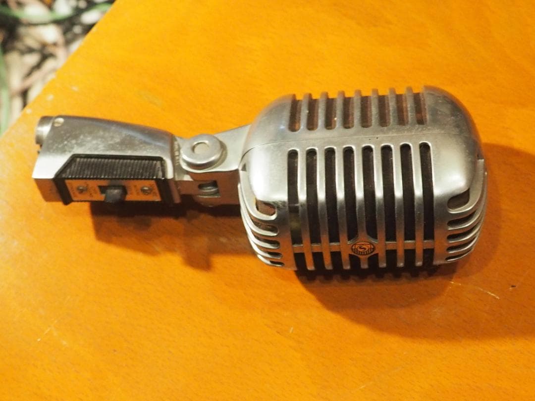 貴重！1950年代のSHURE　骸骨マイク♪　５５SW