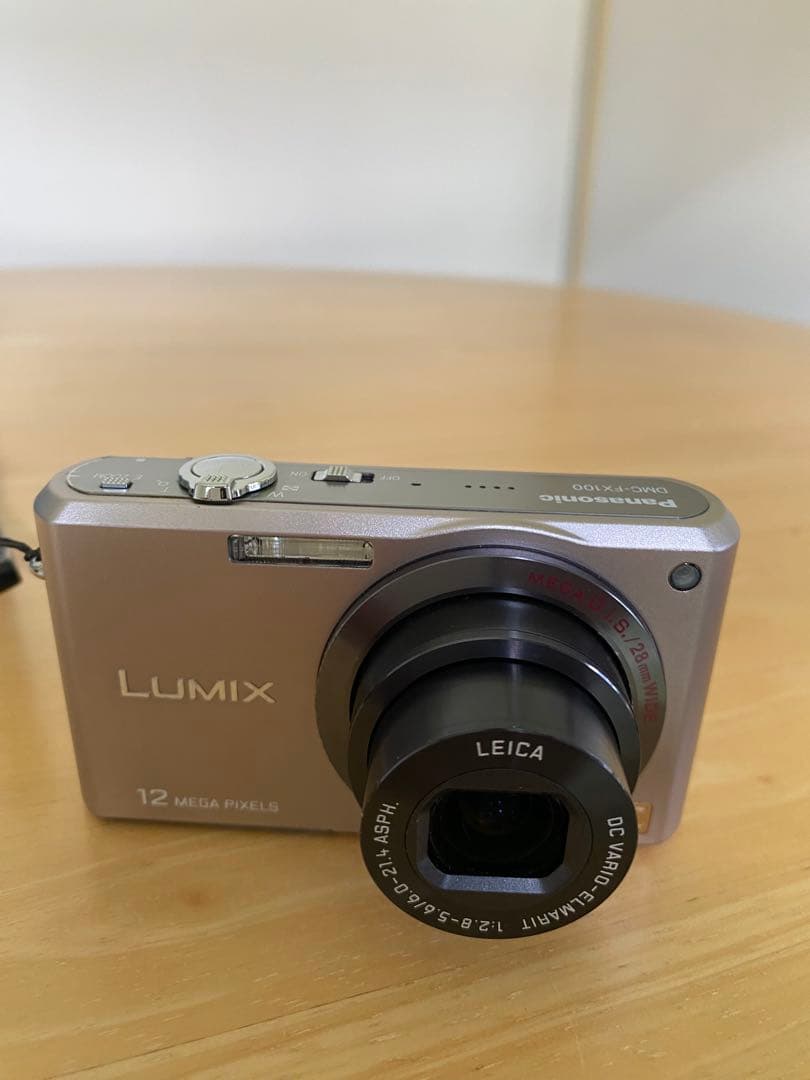 デジタルカメラ Panasonic LUMIX DMC-FX100