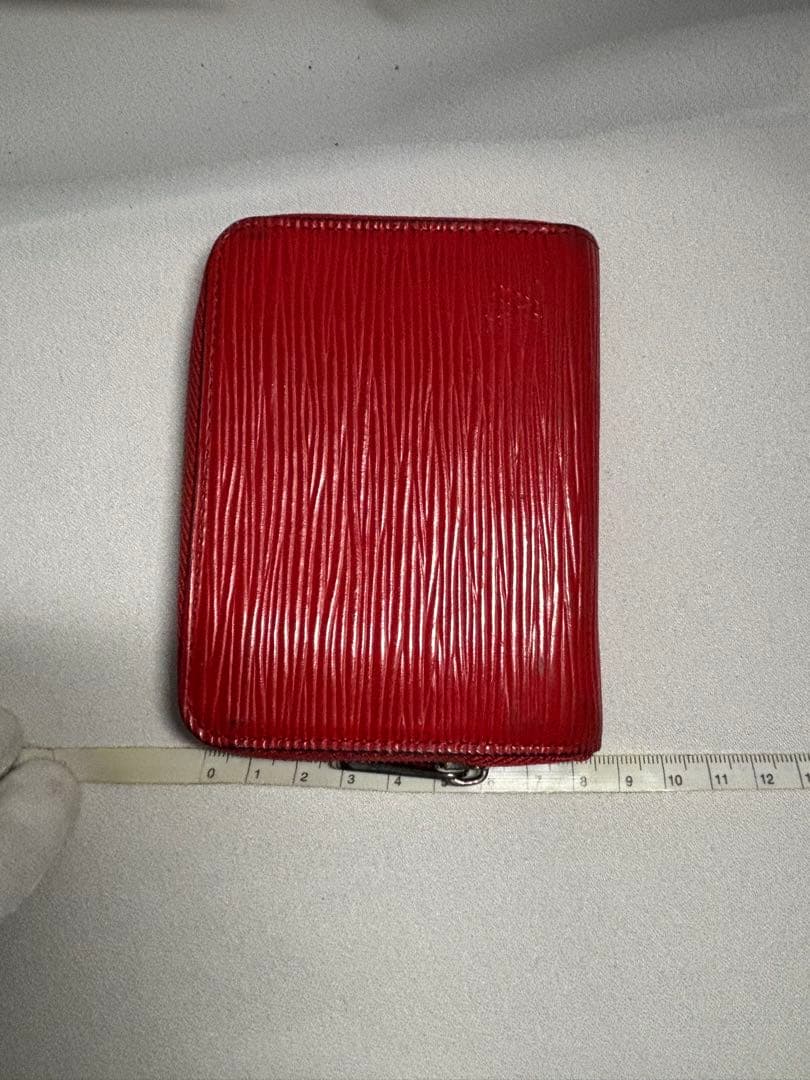LOUIS VUITTON ルイ・ヴィトン ジッピーパース　エピ　レッド