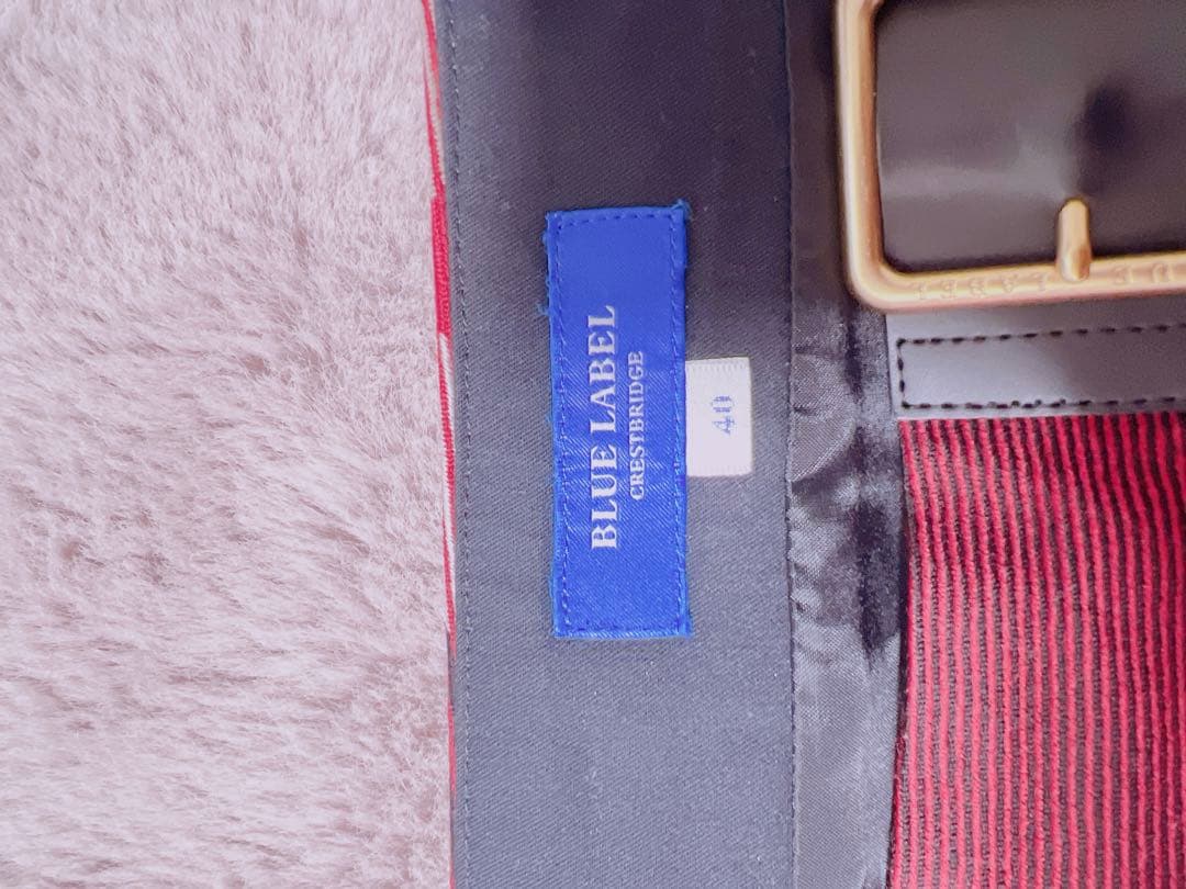 ブルーレーベルクレストブリッジ　スカート　美品